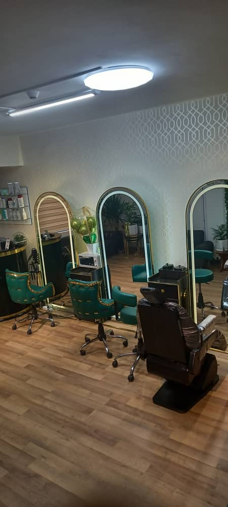 سالن زیبایی المیرا